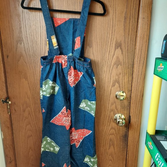 VINTAGE 1960'S/70'S PATTERNED BELL BOTTOM OVERALLS SIZE S~MINOR DAMAGE ON STRAP - Picture 7 of 12